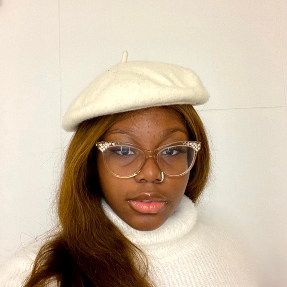 Meet your Posher, Jaci - Picture 3 of 4